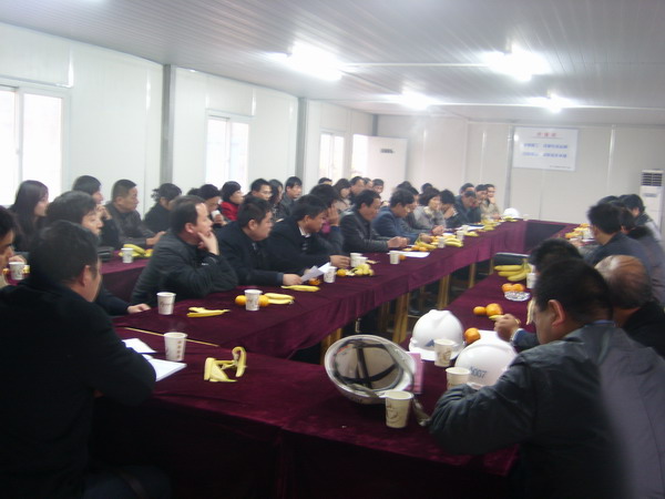 南京棲霞區(qū)馬群街道辦到我公司進行了考察，開展了有關科學發(fā)展觀的研討會
